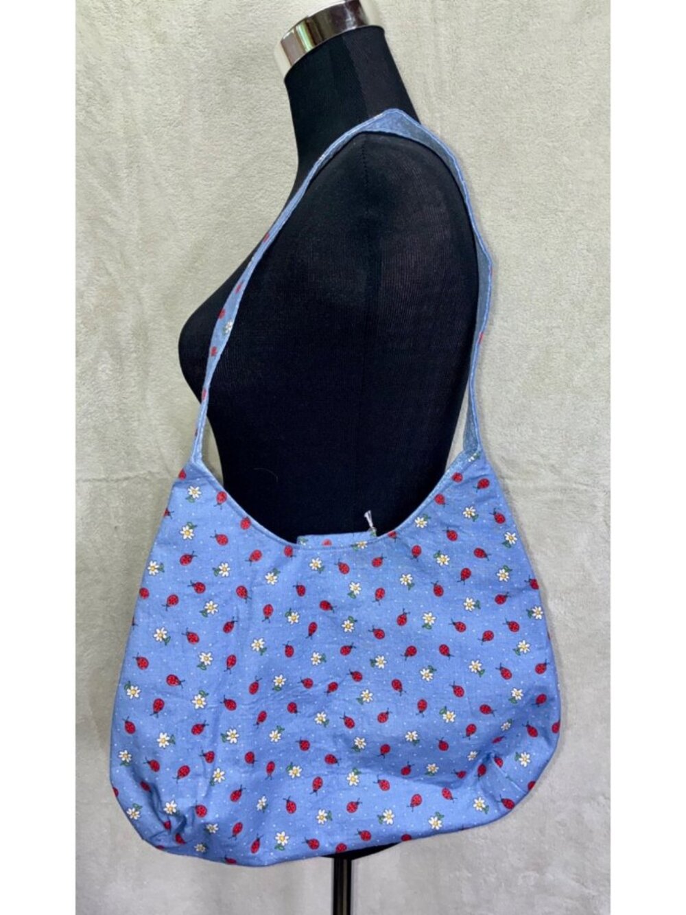 NWT Handmade Ladybug Daisy Shoulder Bag Tote Purse Cotton Lined Magnet Pocket #k - Picture 3 of 5